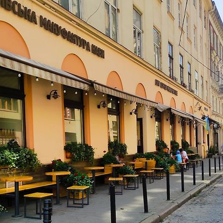 Двокімнатна Квартира В Центрі Міста Lviv Exterior foto